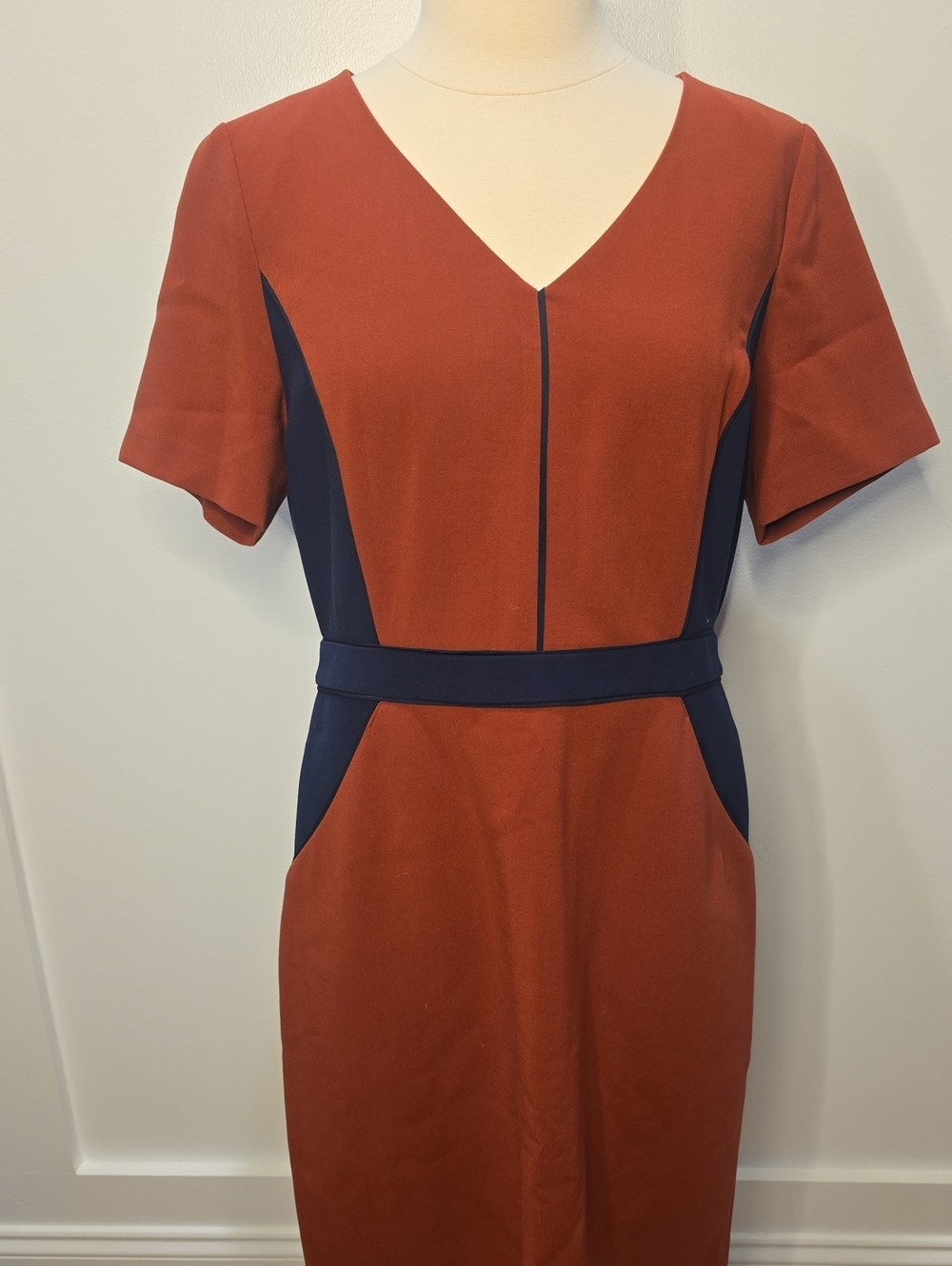 Boden Vicky Rust and Navy Colorblock V-Neck Sheath Dress with Pockets Size 8